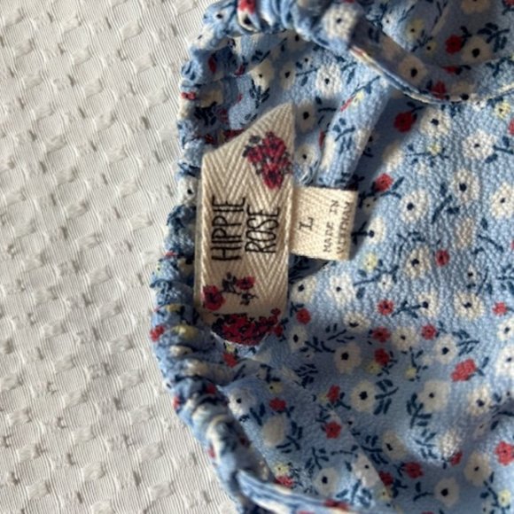 Cute floral cami - Picture 3 of 3